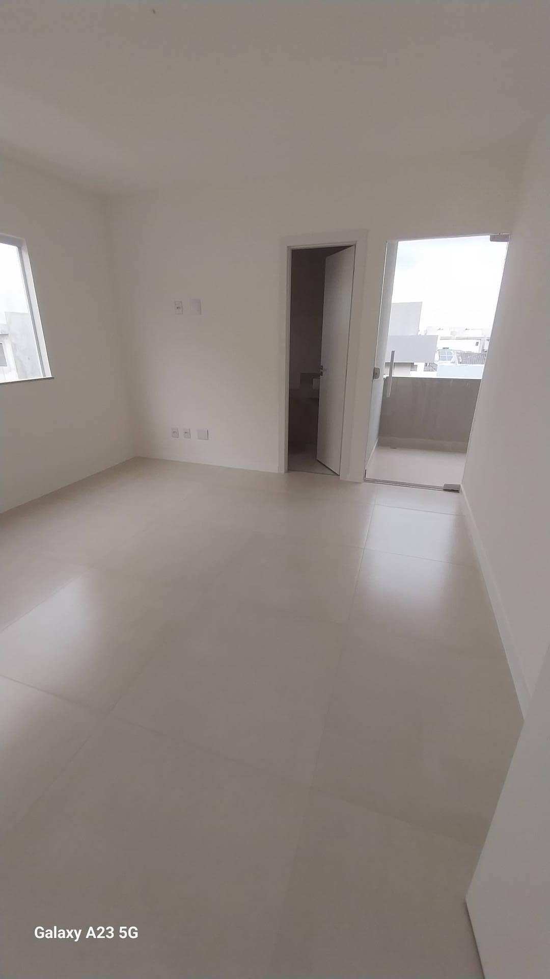 Casa à venda com 4 quartos, 130m² - Foto 16