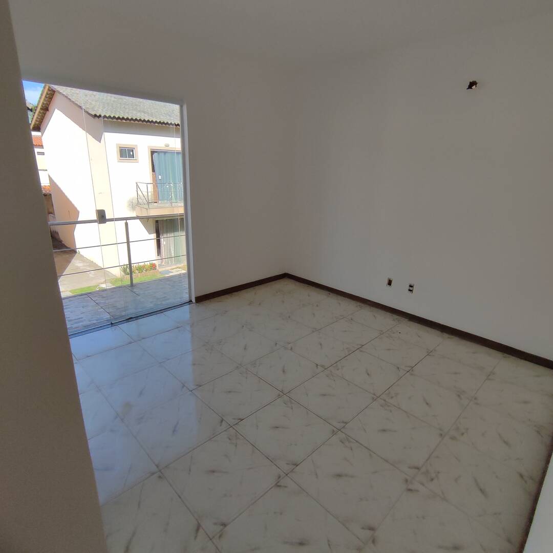 Casa à venda com 3 quartos, 90m² - Foto 10