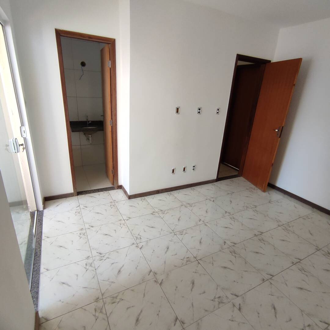 Casa à venda com 3 quartos, 90m² - Foto 11