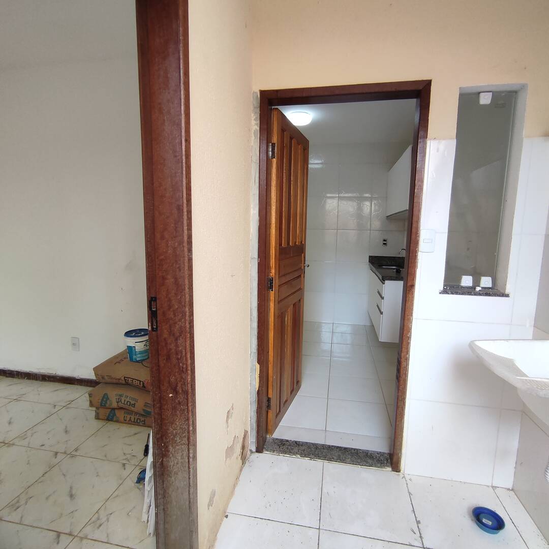 Casa à venda com 3 quartos, 90m² - Foto 16