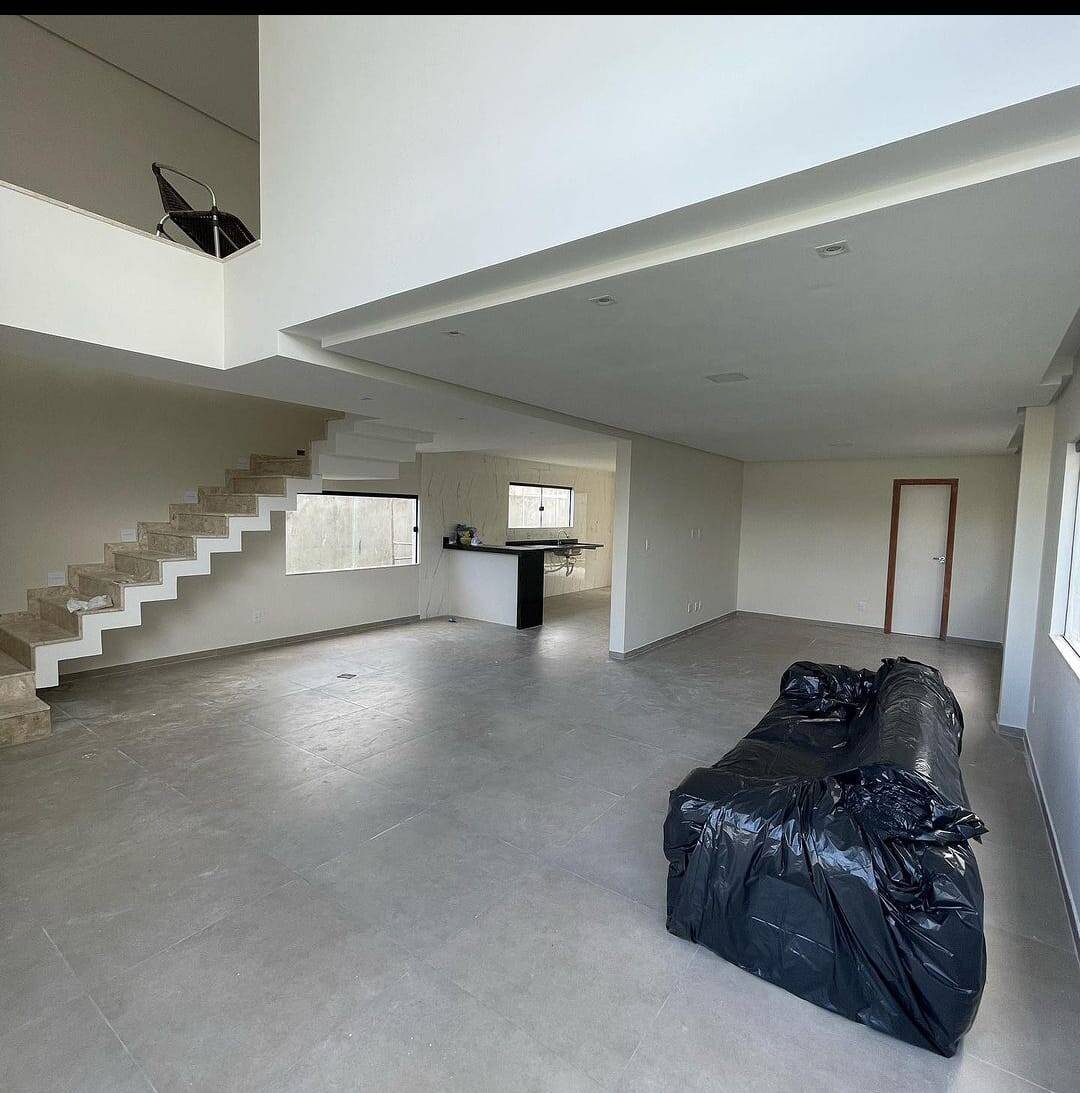 Casa à venda com 4 quartos, 240m² - Foto 6