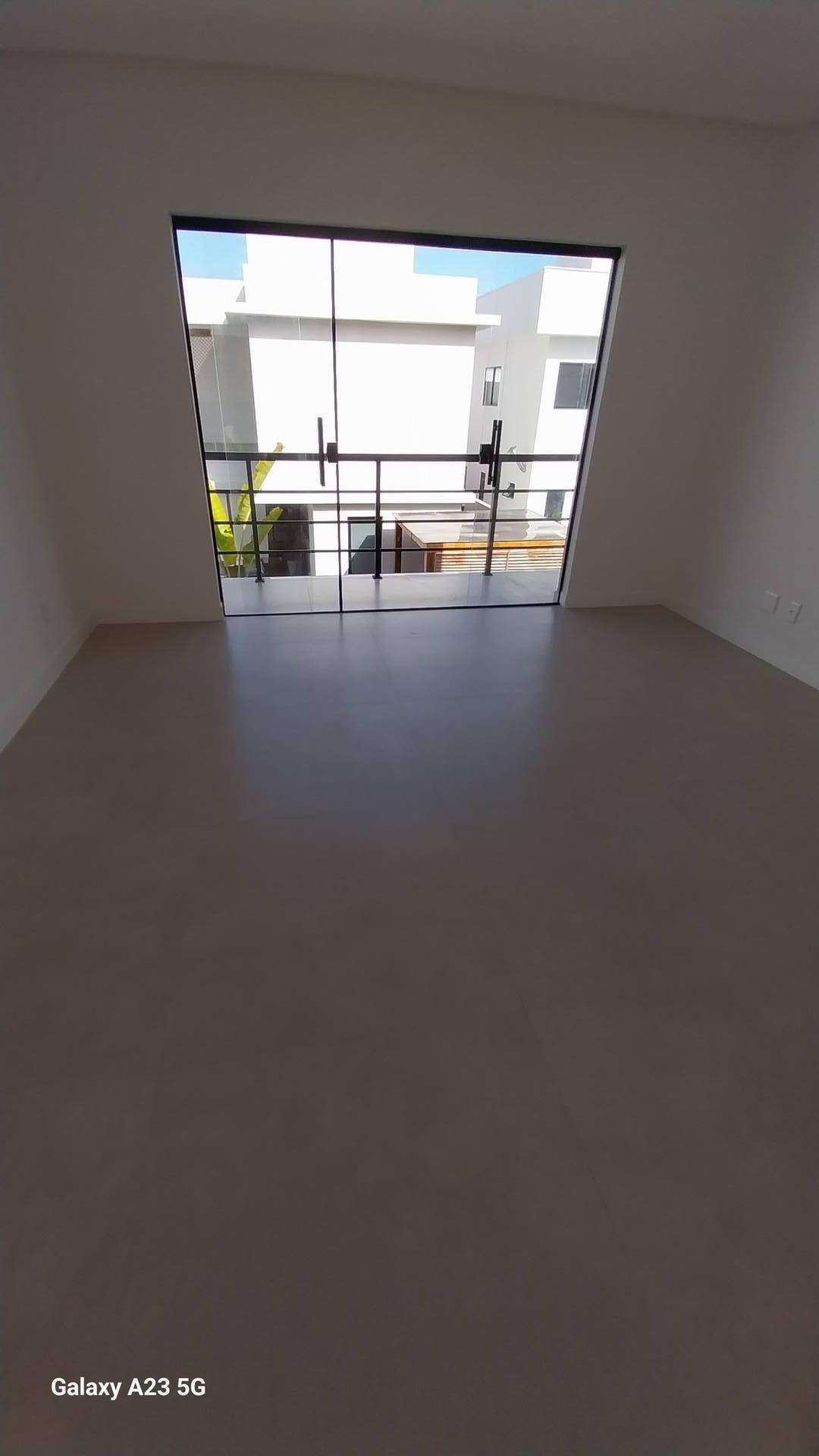 Casa à venda com 3 quartos, 200m² - Foto 5