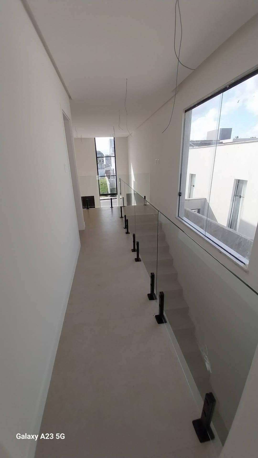 Casa à venda com 3 quartos, 200m² - Foto 14