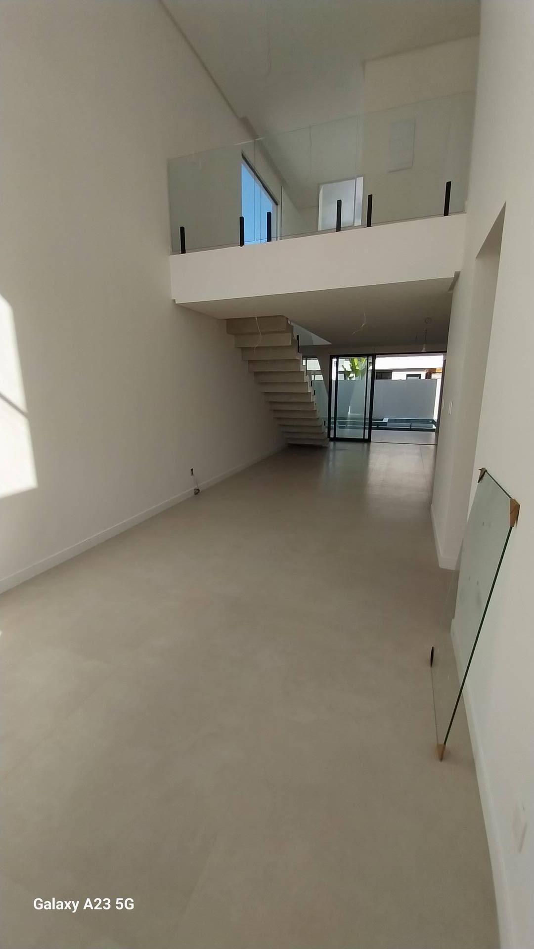 Casa à venda com 3 quartos, 200m² - Foto 12