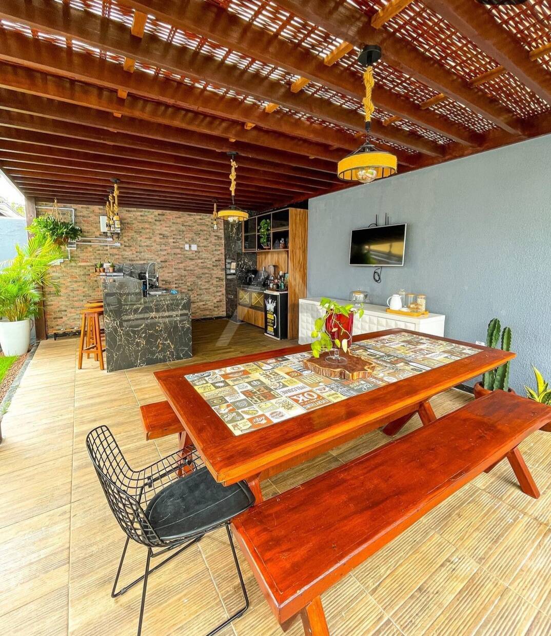 Casa à venda com 3 quartos, 110m² - Foto 1