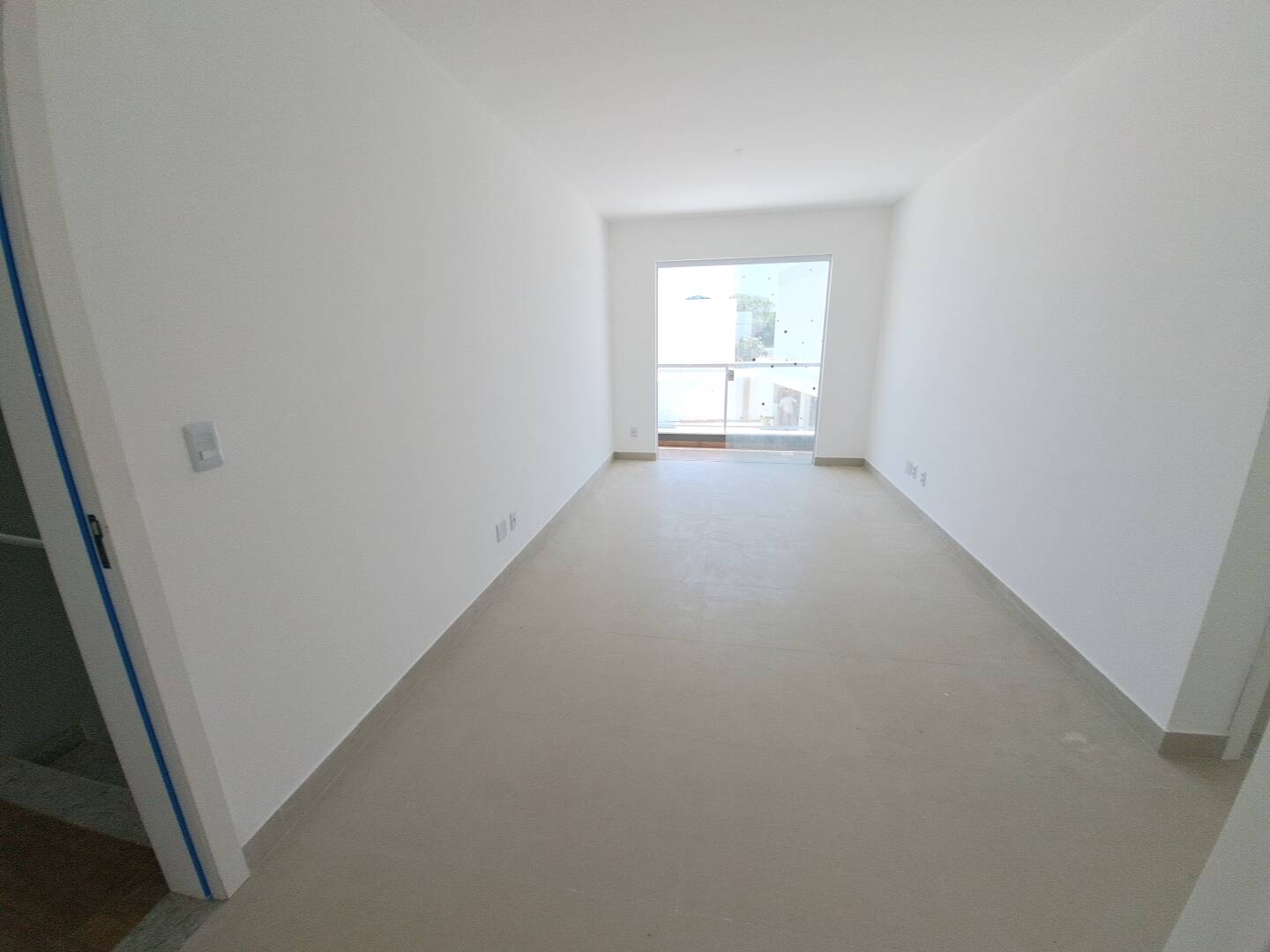 Apartamento à venda com 2 quartos, 63m² - Foto 3