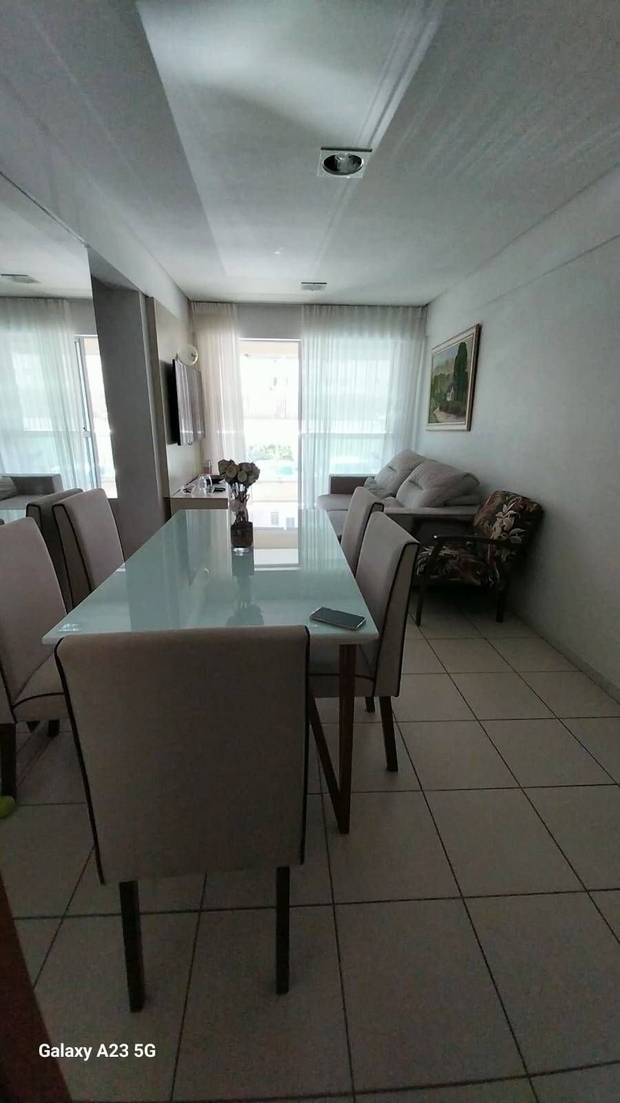 Apartamento à venda com 3 quartos, 68m² - Foto 2