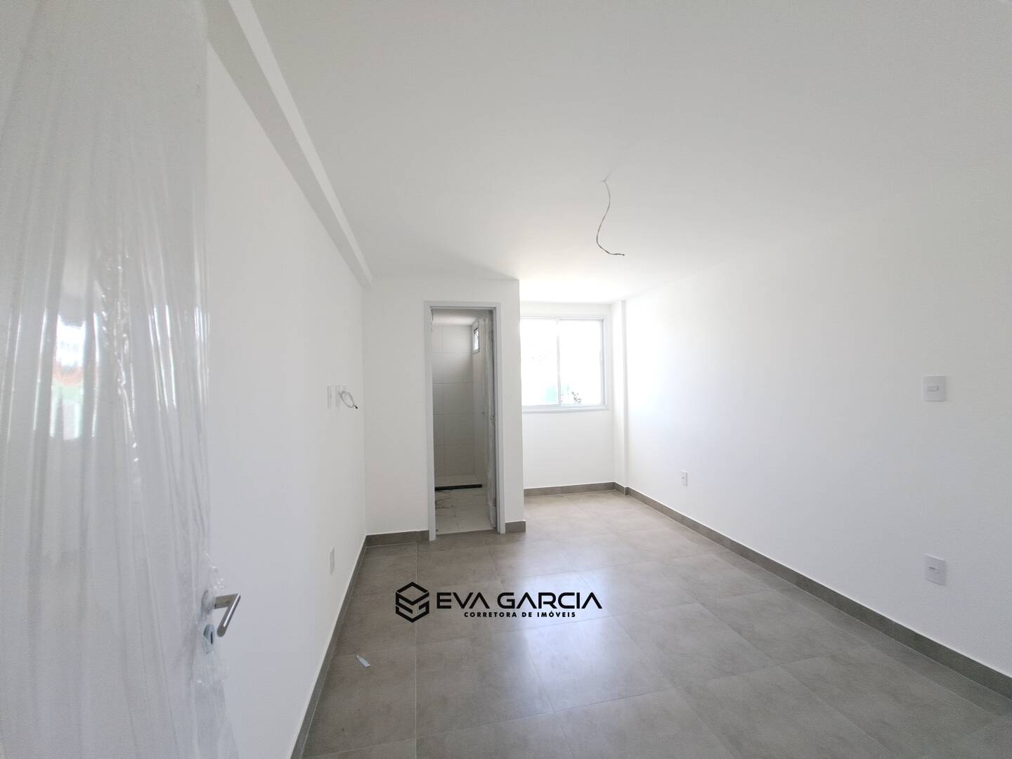 Apartamento à venda com 2 quartos, 86m² - Foto 3