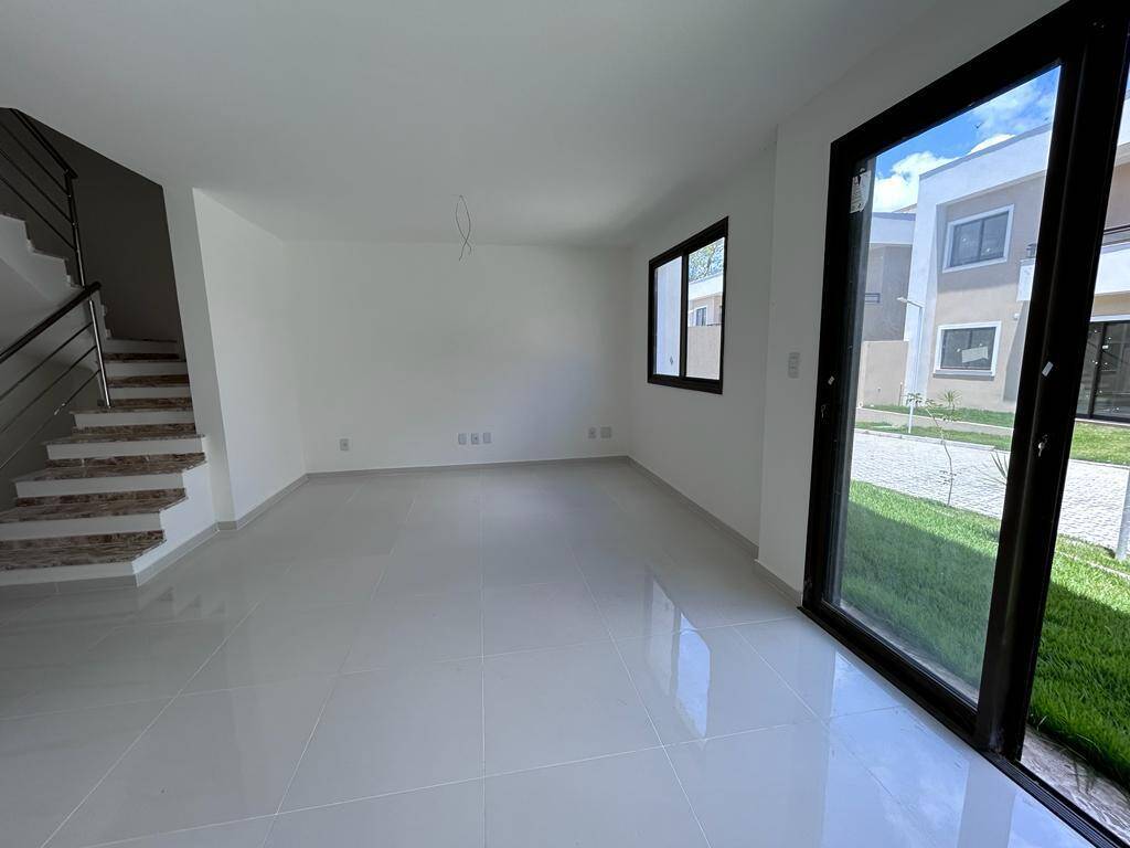 Casa à venda com 4 quartos, 110m² - Foto 9