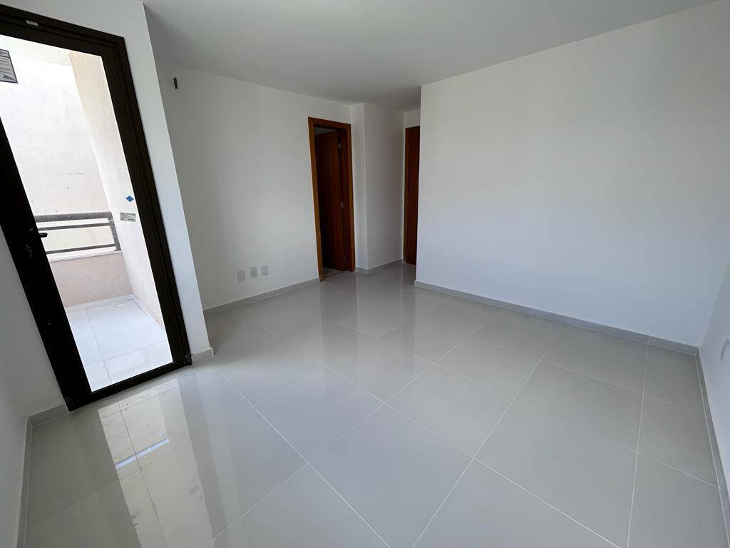 Casa à venda com 4 quartos, 110m² - Foto 19