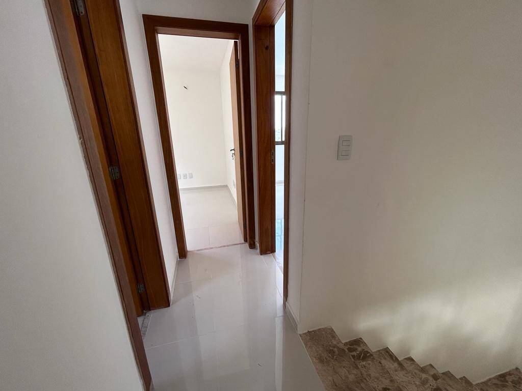 Casa à venda com 4 quartos, 110m² - Foto 17