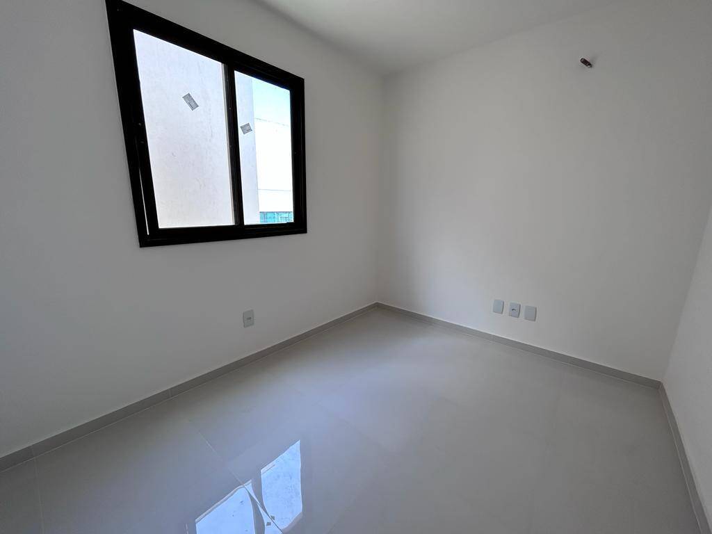 Casa à venda com 4 quartos, 110m² - Foto 22