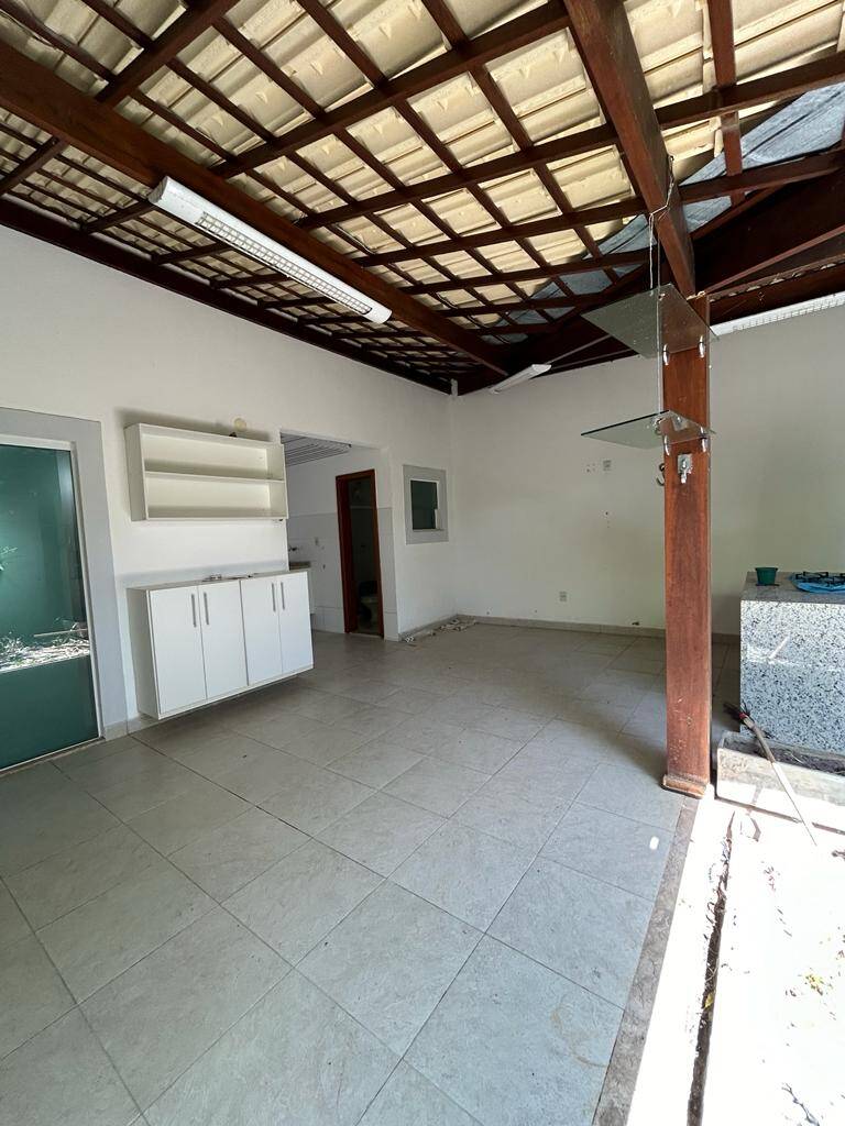 Casa à venda com 4 quartos, 183m² - Foto 9