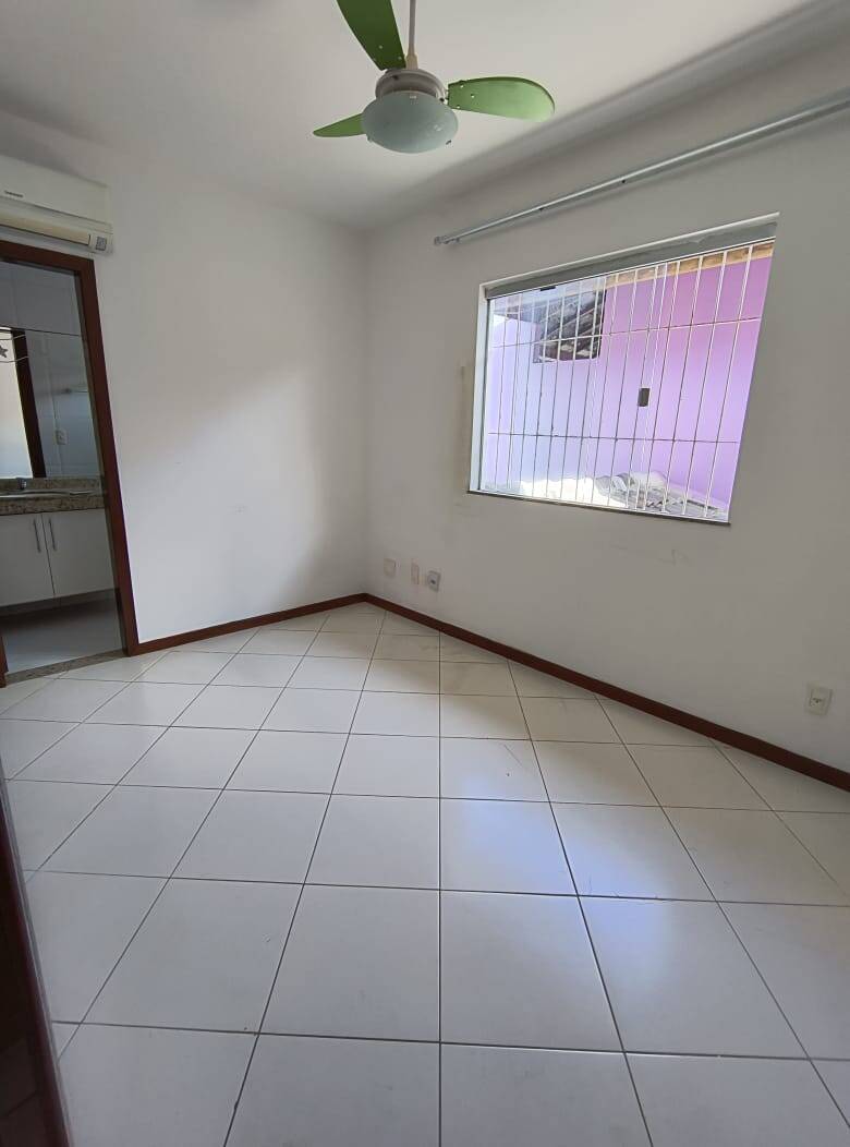 Casa à venda com 4 quartos, 160m² - Foto 14