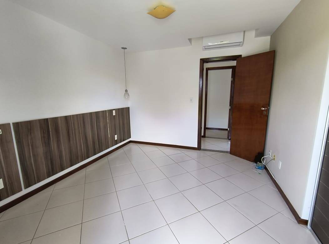 Casa à venda com 4 quartos, 160m² - Foto 22