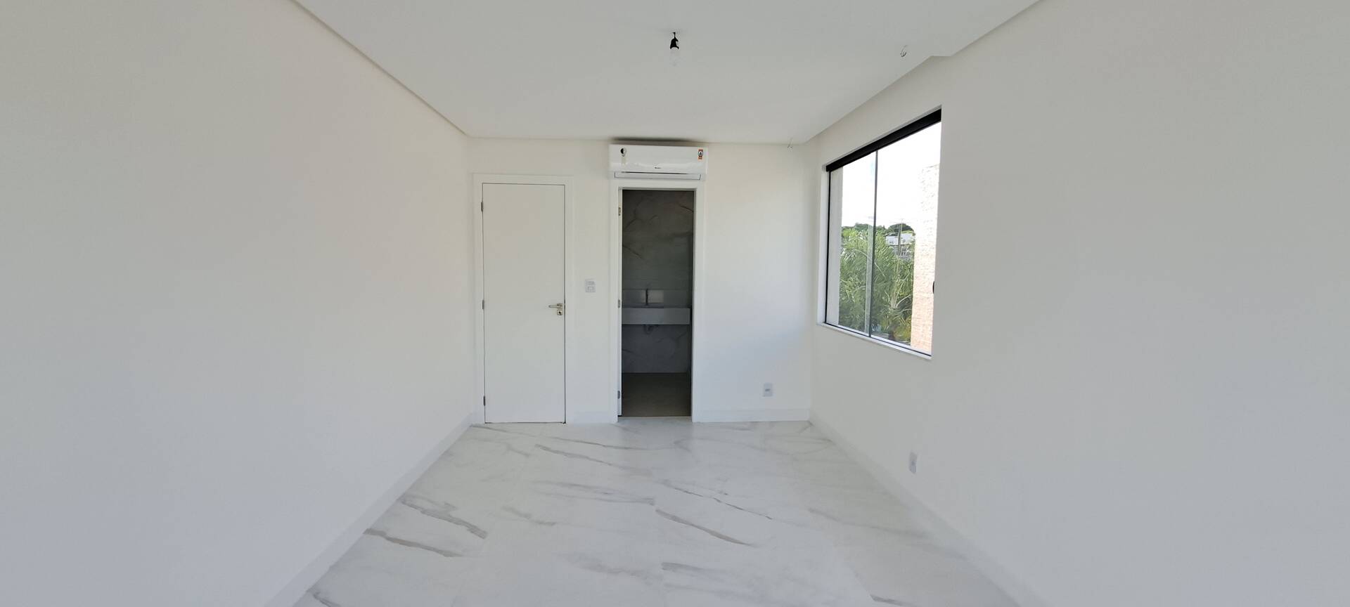 Casa à venda com 4 quartos, 340m² - Foto 44