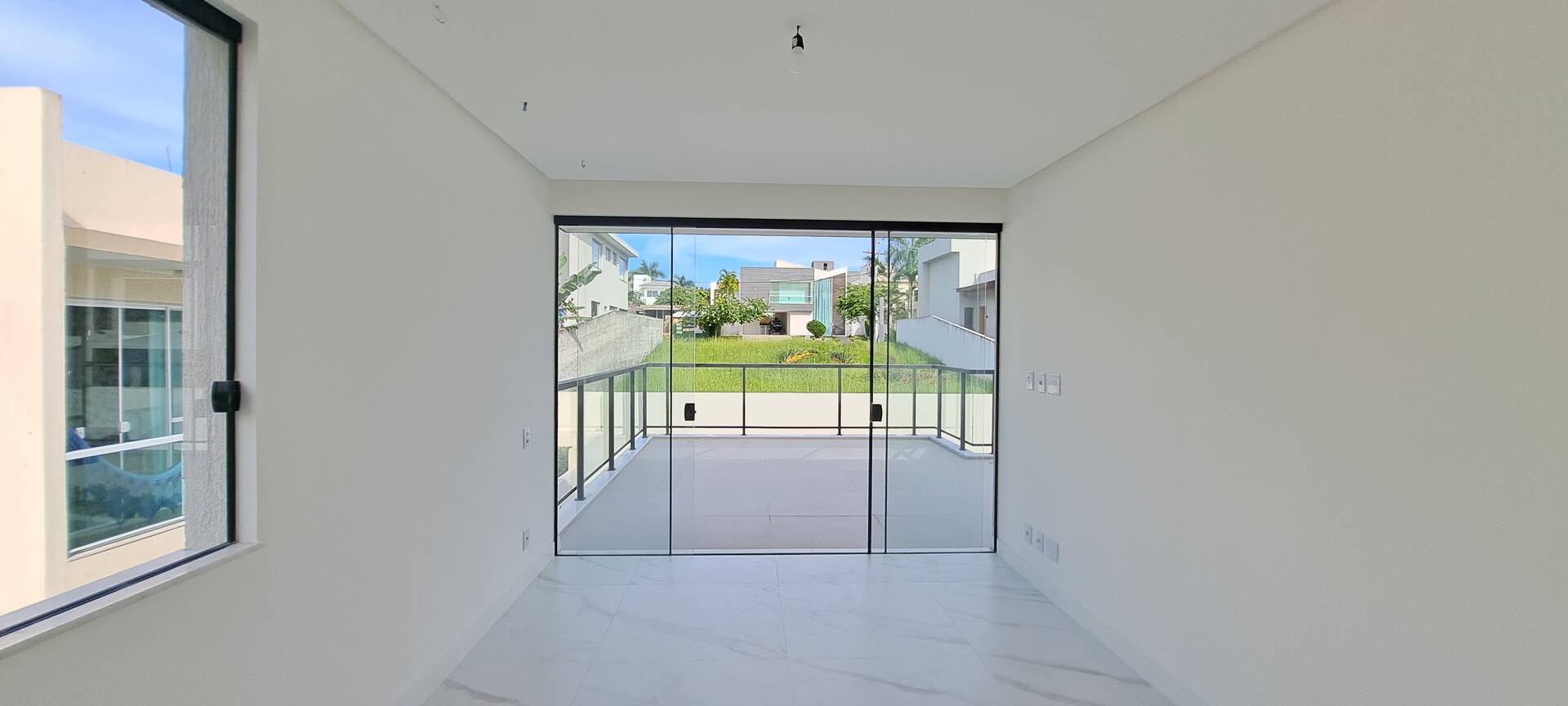 Casa à venda com 4 quartos, 340m² - Foto 46