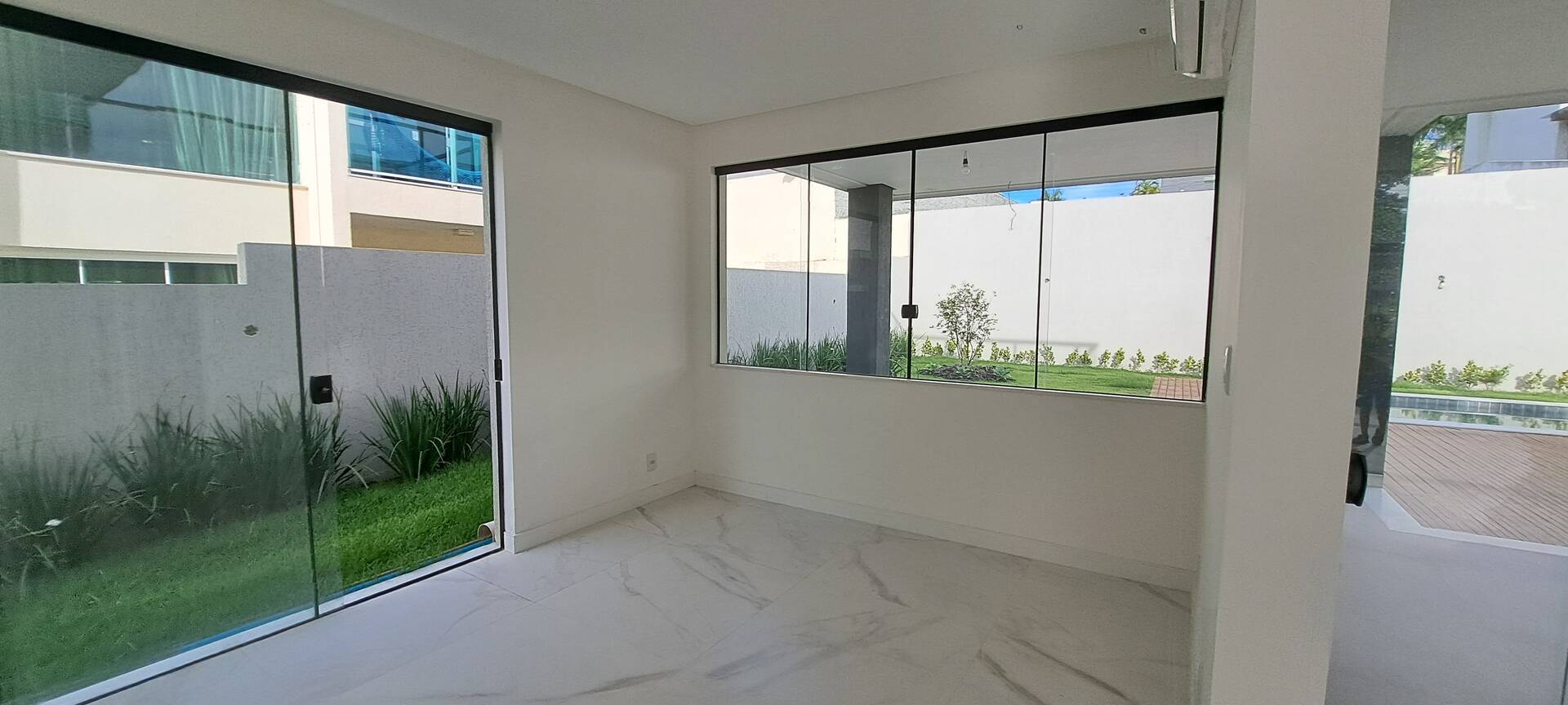 Casa à venda com 4 quartos, 340m² - Foto 15