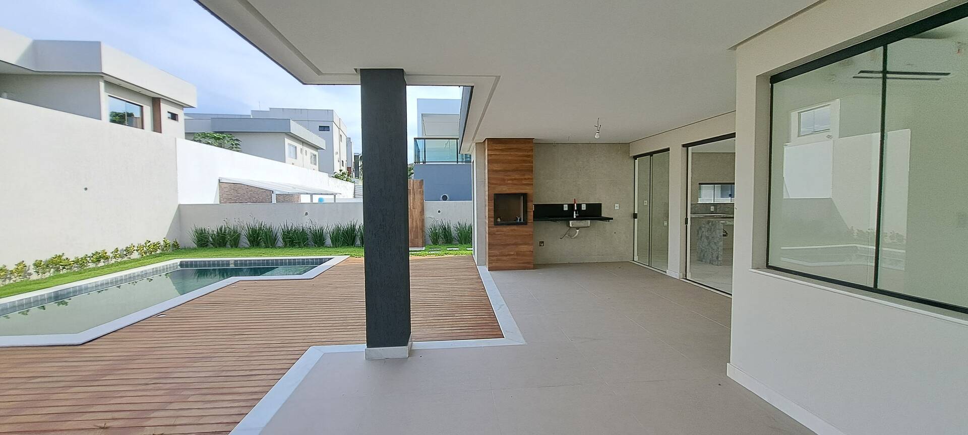 Casa à venda com 4 quartos, 340m² - Foto 23