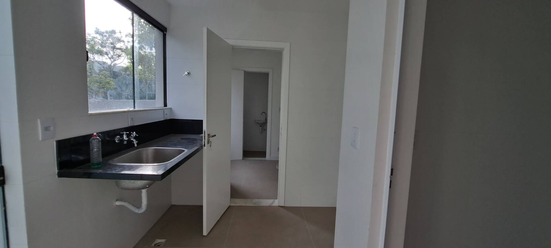 Casa à venda com 4 quartos, 340m² - Foto 16