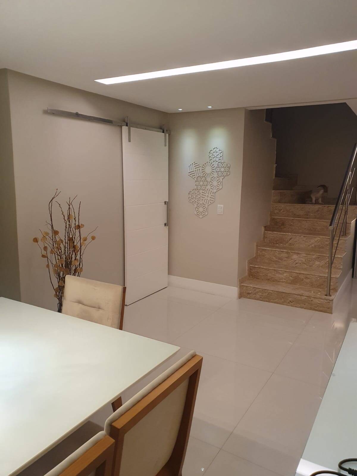 Casa à venda com 4 quartos, 180m² - Foto 5