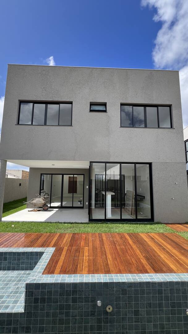 Casa à venda com 4 quartos, 294m² - Foto 17