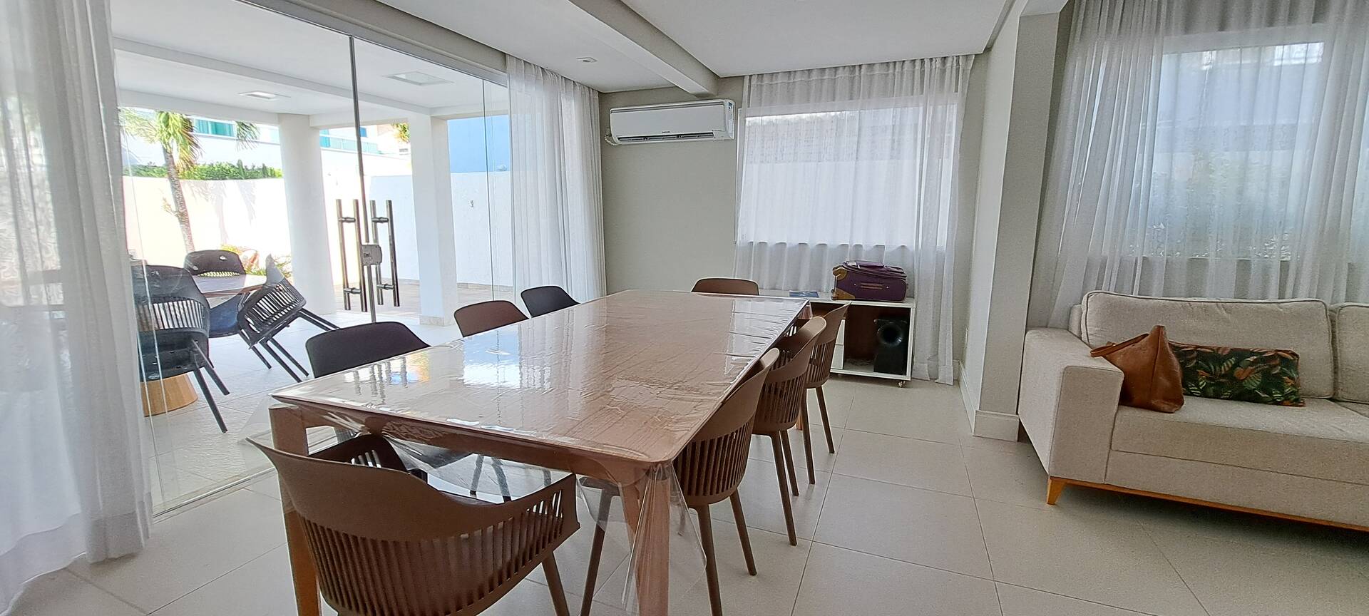 Casa para alugar com 5 quartos, 240m² - Foto 6