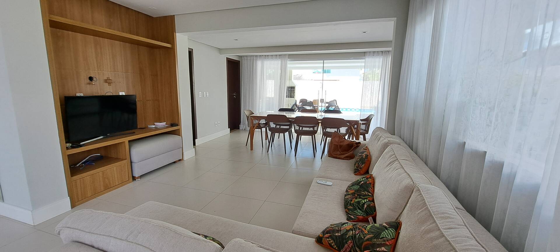 Casa para alugar com 5 quartos, 240m² - Foto 8