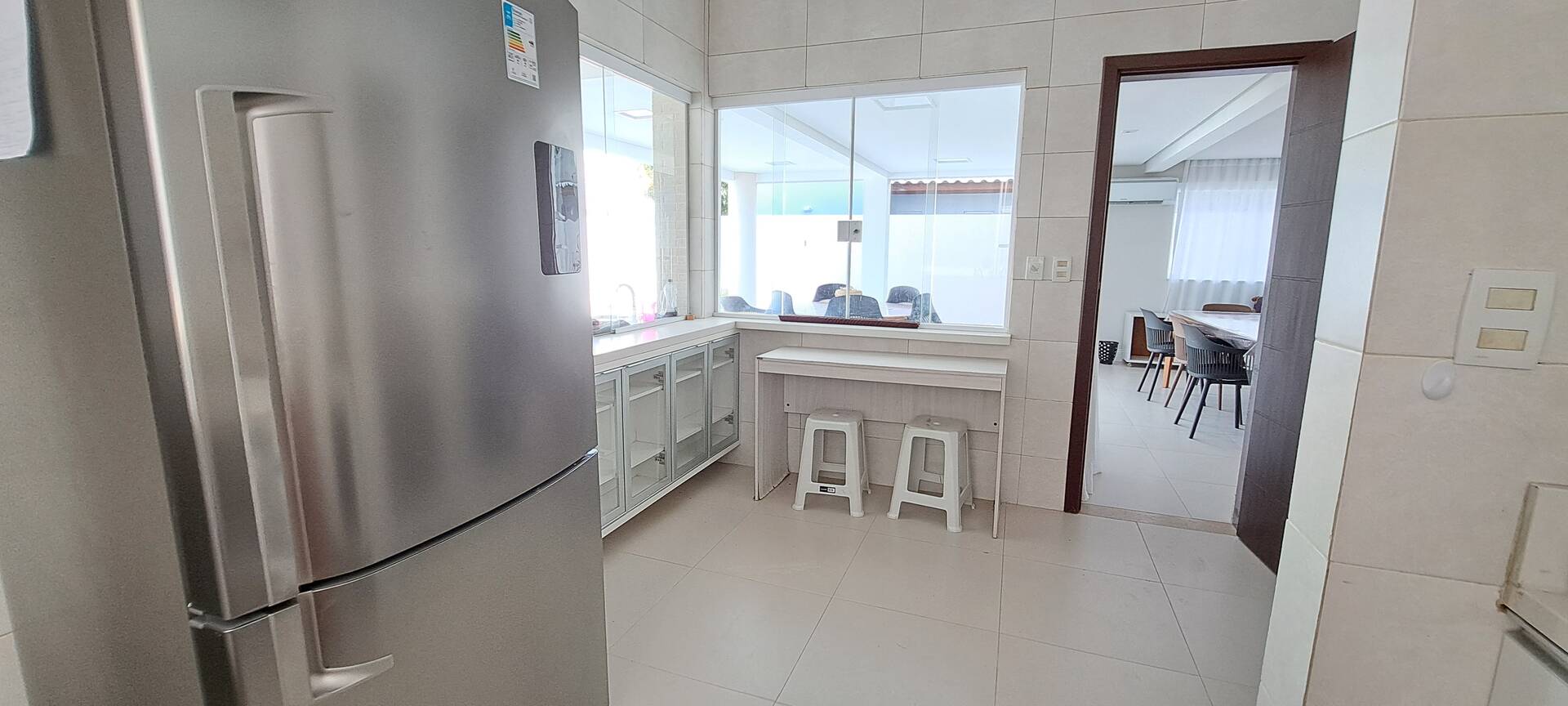 Casa para alugar com 5 quartos, 240m² - Foto 18