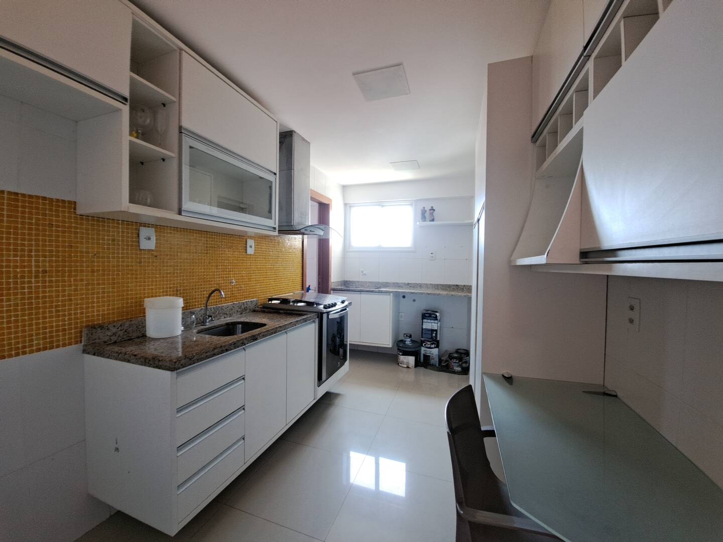 Apartamento à venda com 3 quartos, 82m² - Foto 3