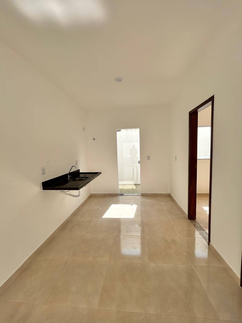 Casa à venda com 3 quartos, 80m² - Foto 14