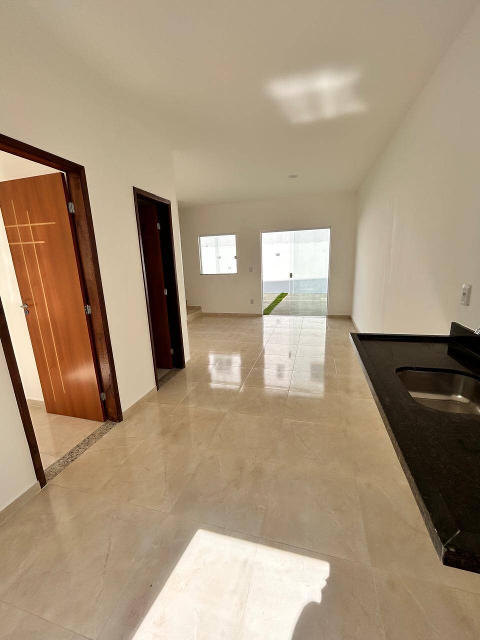 Casa à venda com 3 quartos, 80m² - Foto 15