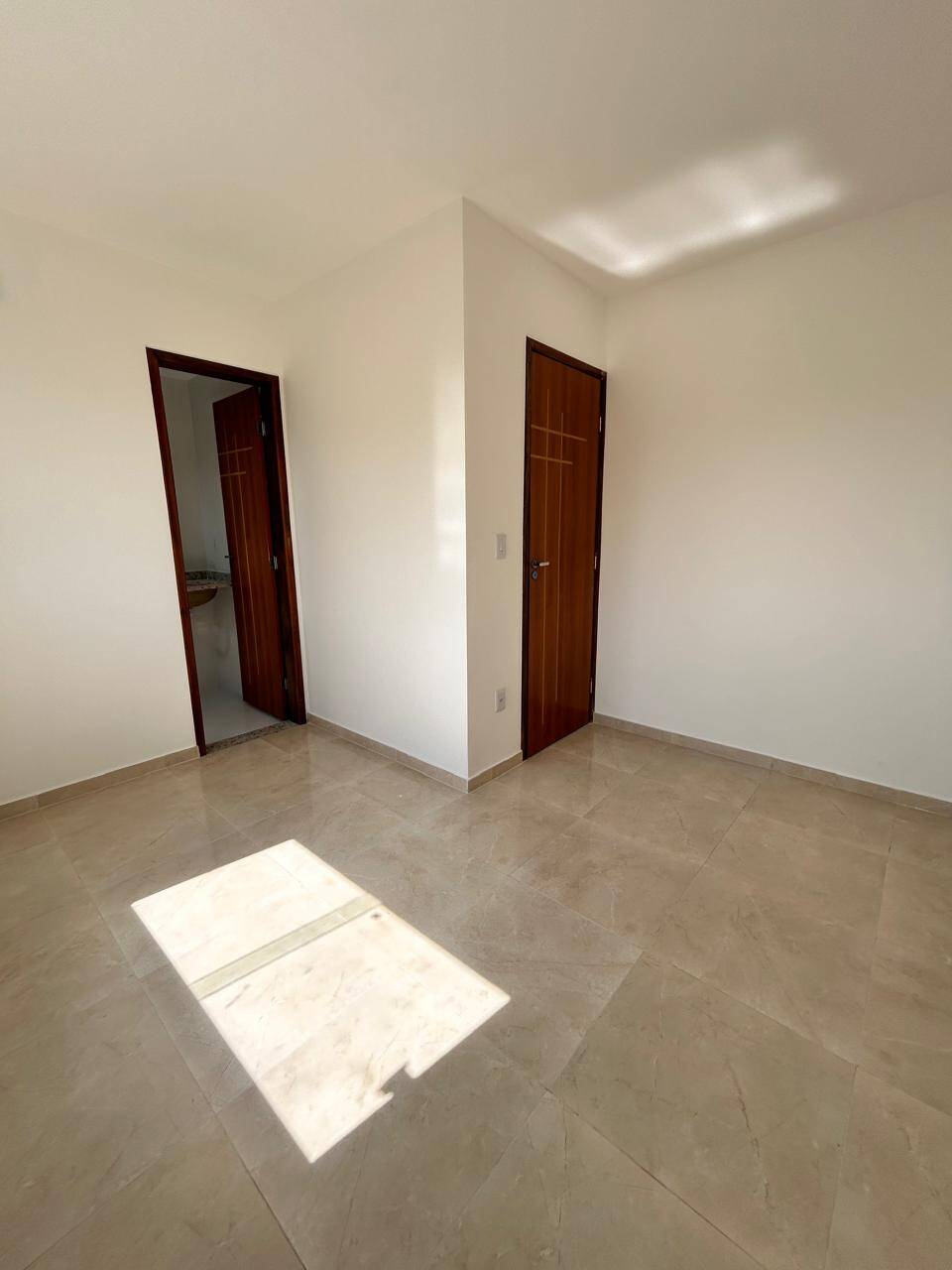 Casa à venda com 3 quartos, 80m² - Foto 25