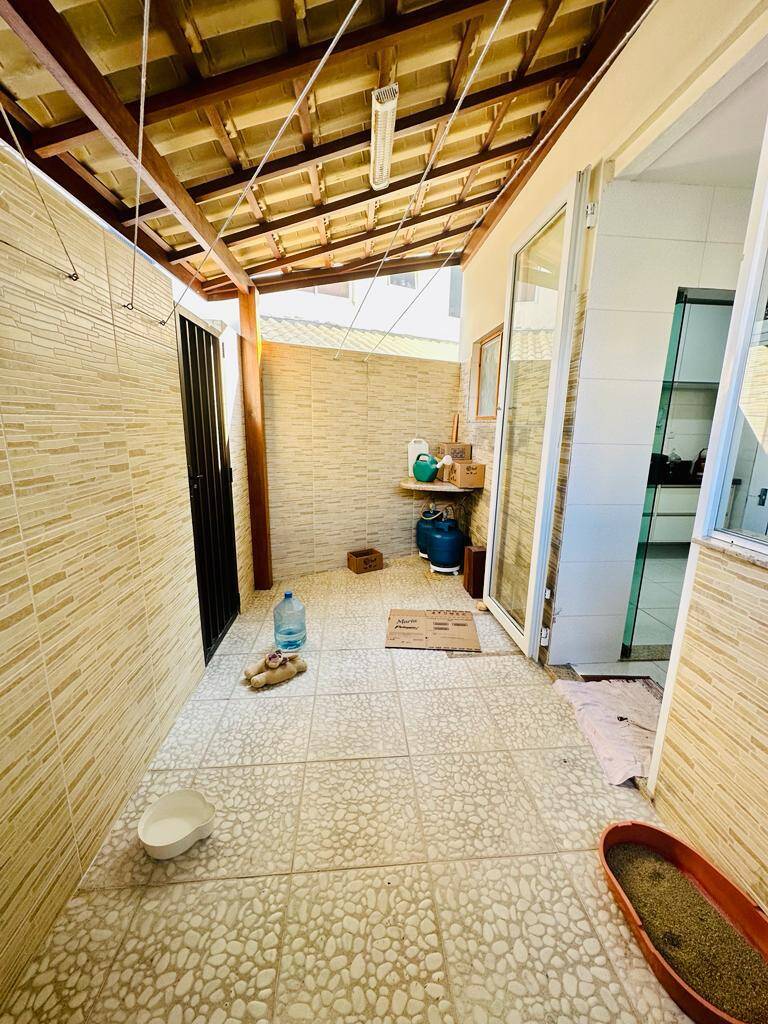 Casa à venda com 4 quartos, 117m² - Foto 11