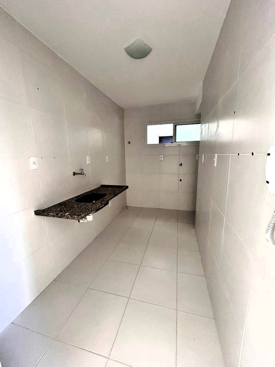 Apartamento à venda com 2 quartos, 63m² - Foto 4