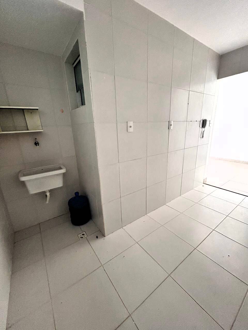 Apartamento à venda com 2 quartos, 63m² - Foto 6