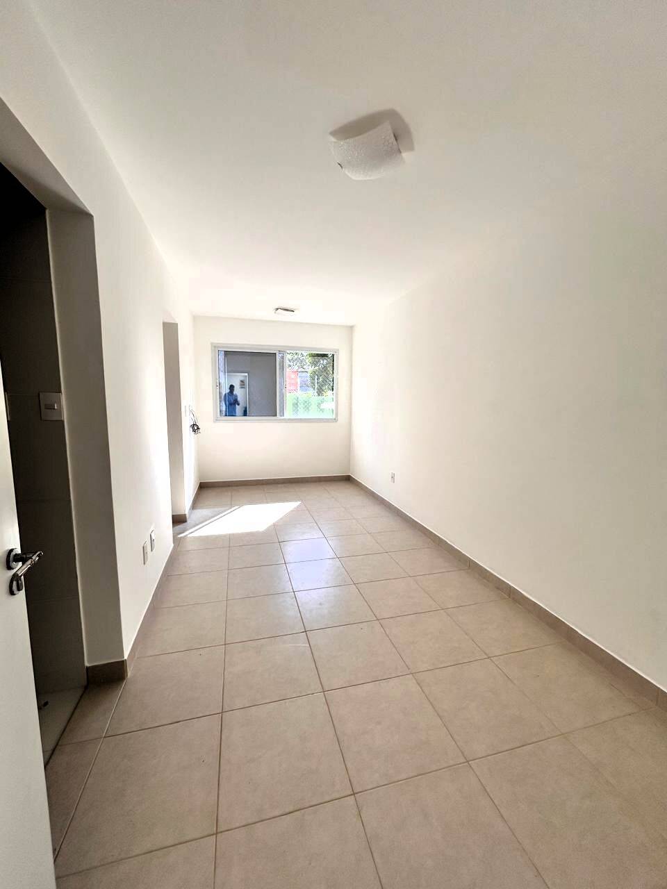 Apartamento à venda com 2 quartos, 63m² - Foto 2