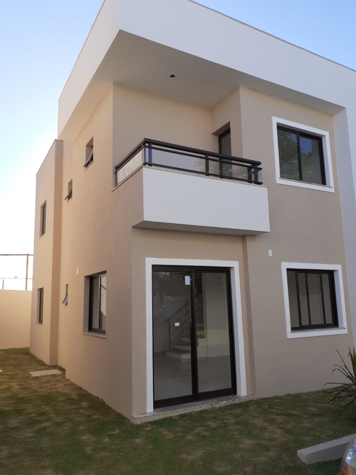 Casa à venda com 4 quartos, 110m² - Foto 3