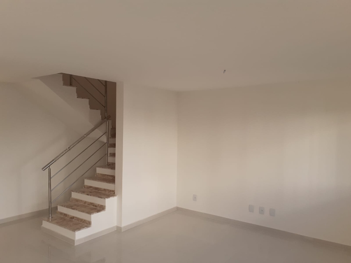 Casa à venda com 4 quartos, 110m² - Foto 5