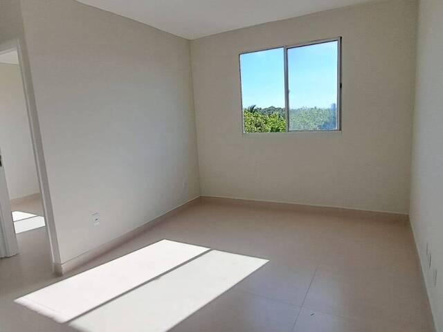 Apartamento para Venda em Camaçari - 2